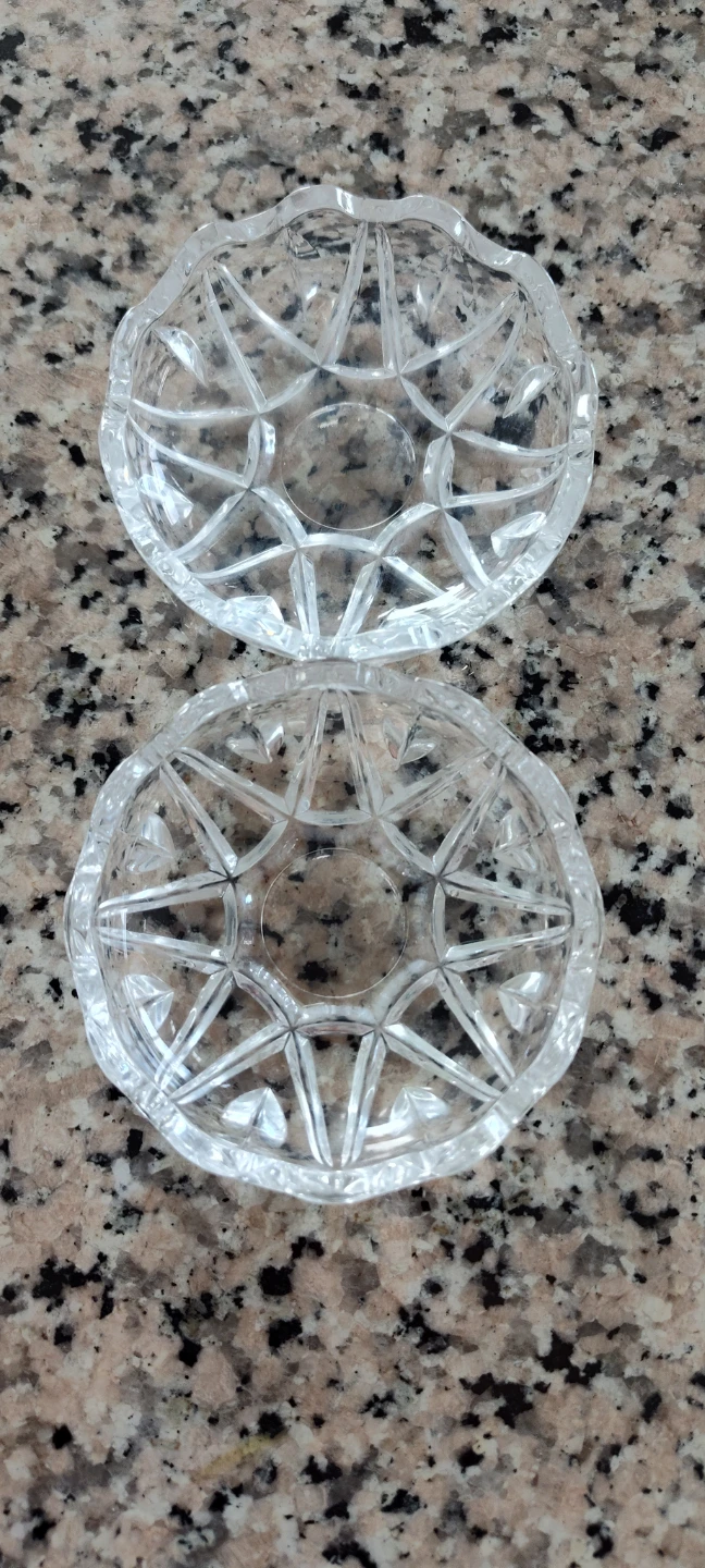 Set of 2 Clear Crystal Glass Dishes