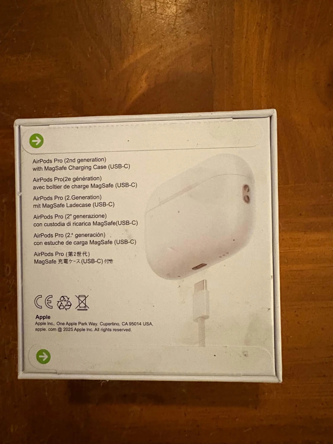 Apple iPhone 17 Pro Max & AirPods Pro (2nd Gen) - photo 3
