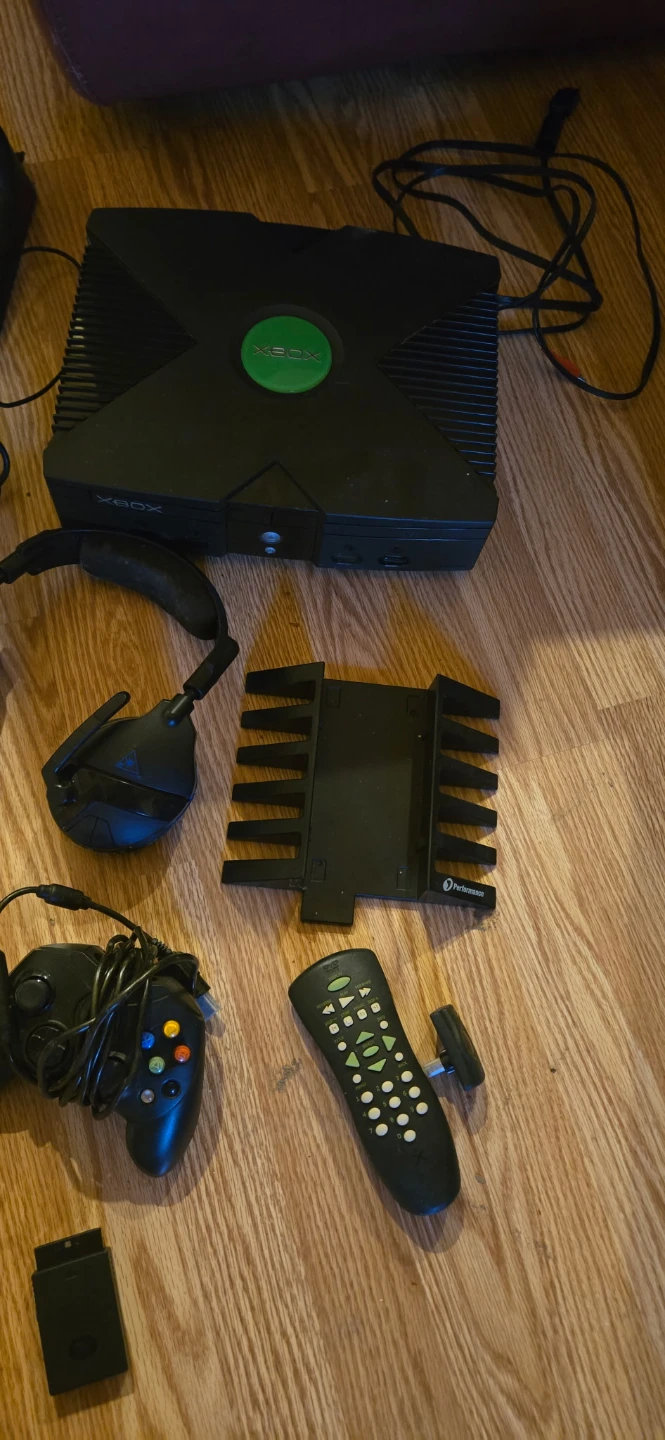 Moded Xbox Console Bundle - photo 5
