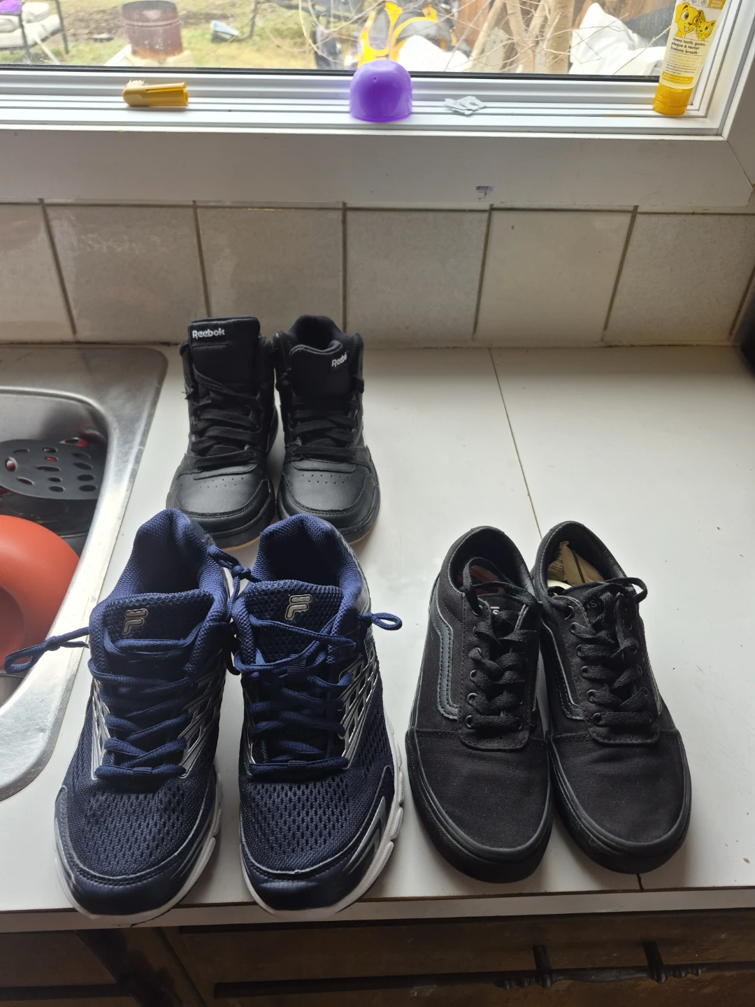 Kids shoes size 4Y - photo 4