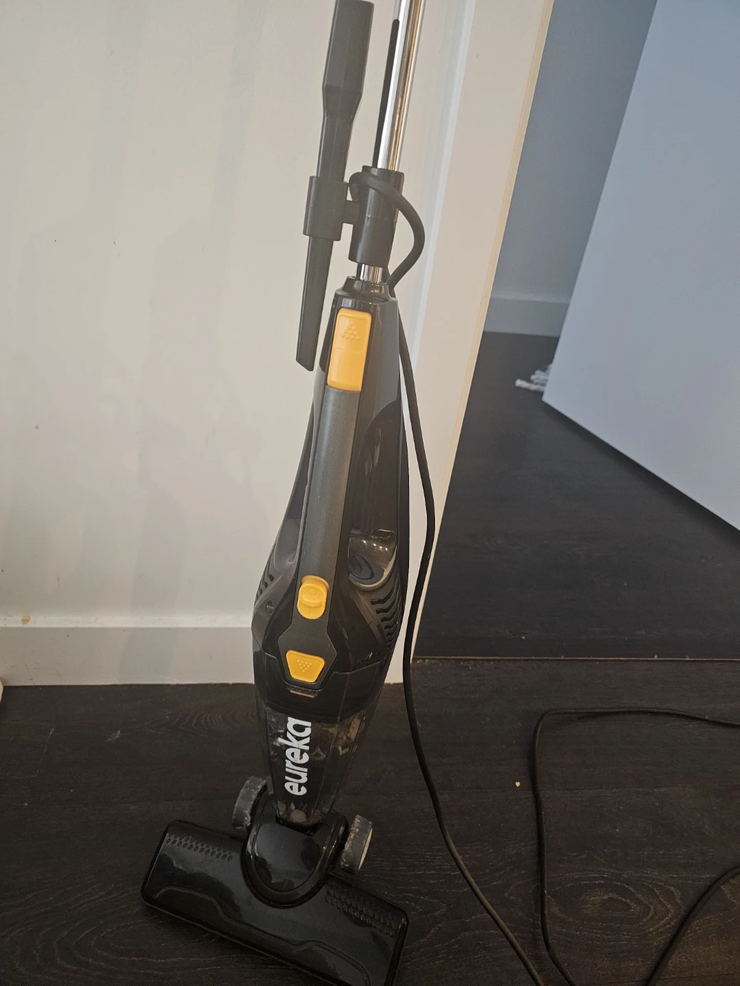 Eureka Vacuum NES212C - photo 2