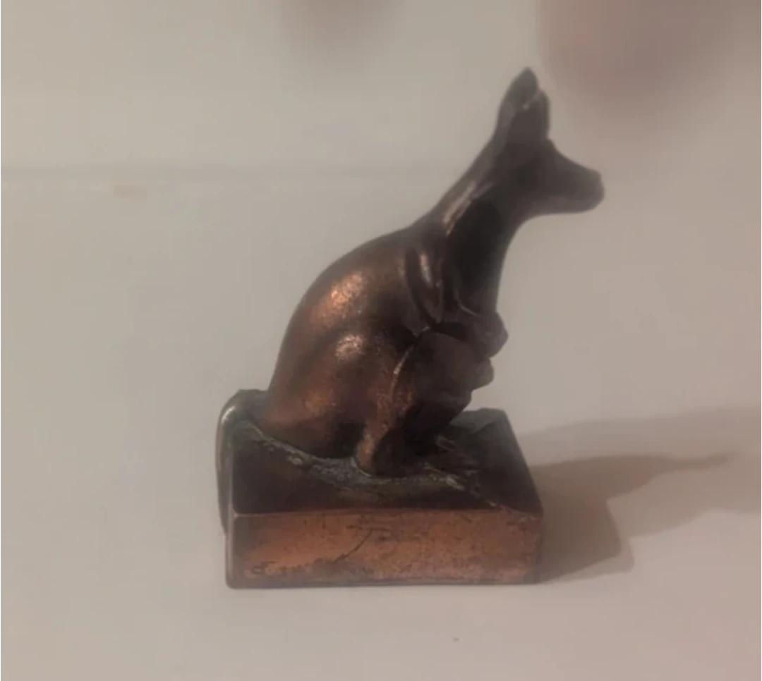 Kangaroo Figurine - photo 4
