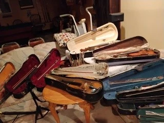 Set of 8 Violins and Cases - photo 4