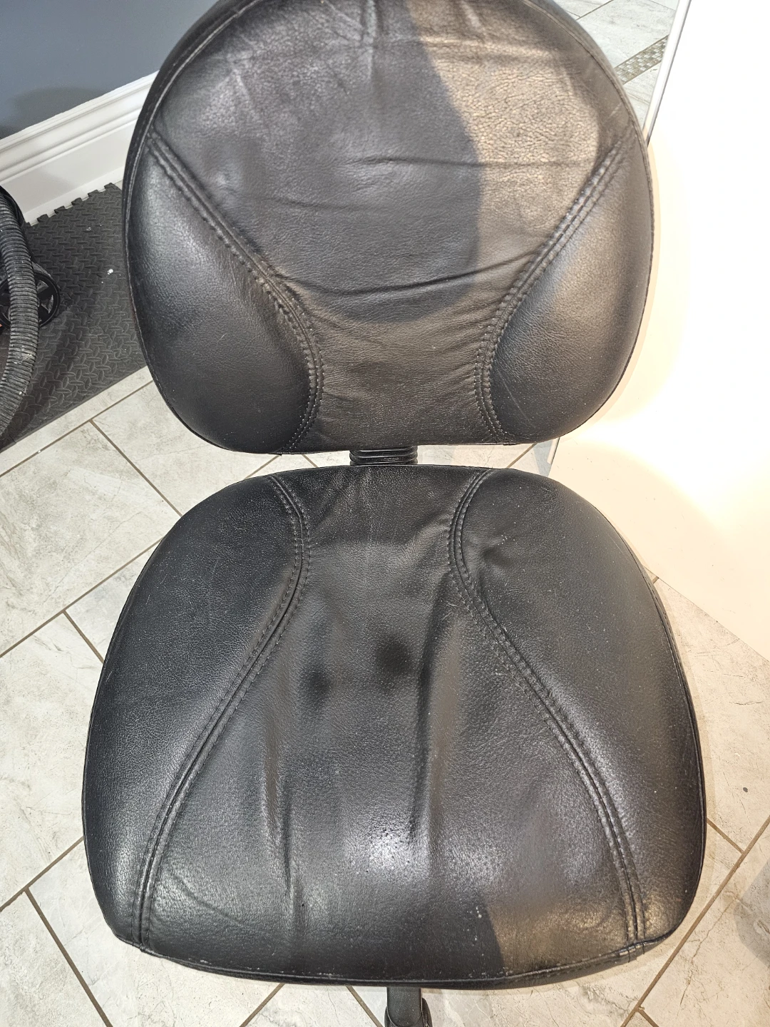 Black Faux Leather Office Chair with Wheels - photo 3