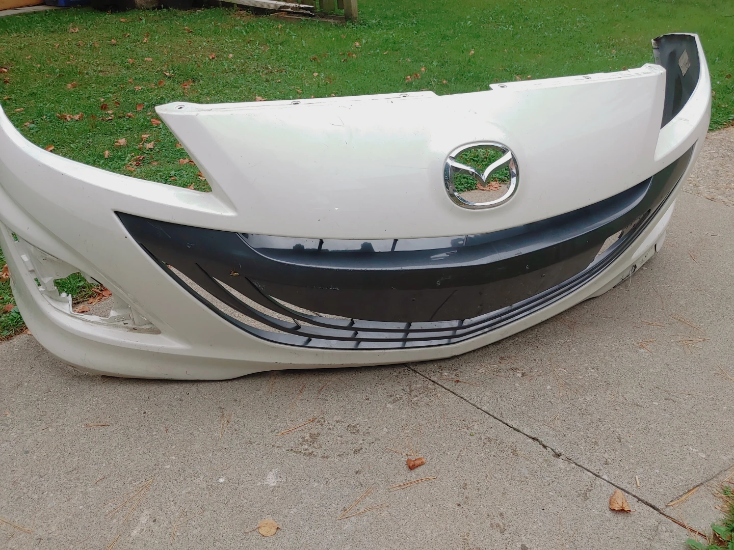 Mazda speed Front Bumper - photo 3