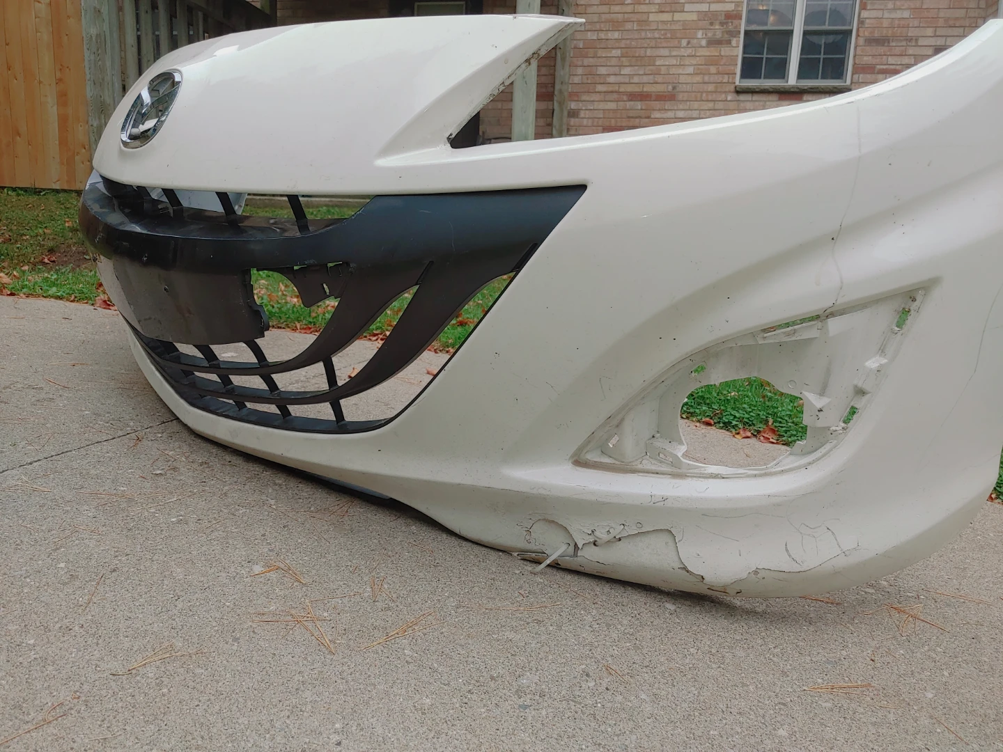 Mazda speed Front Bumper - photo 4