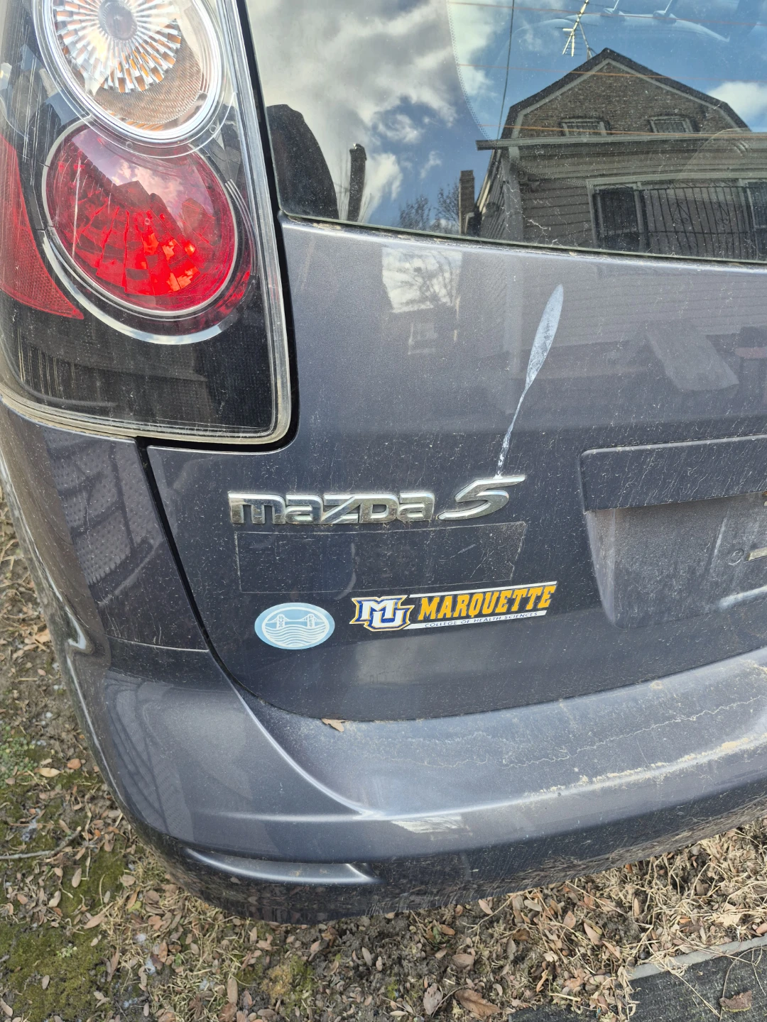 Mazda 5 Minivan - photo 4