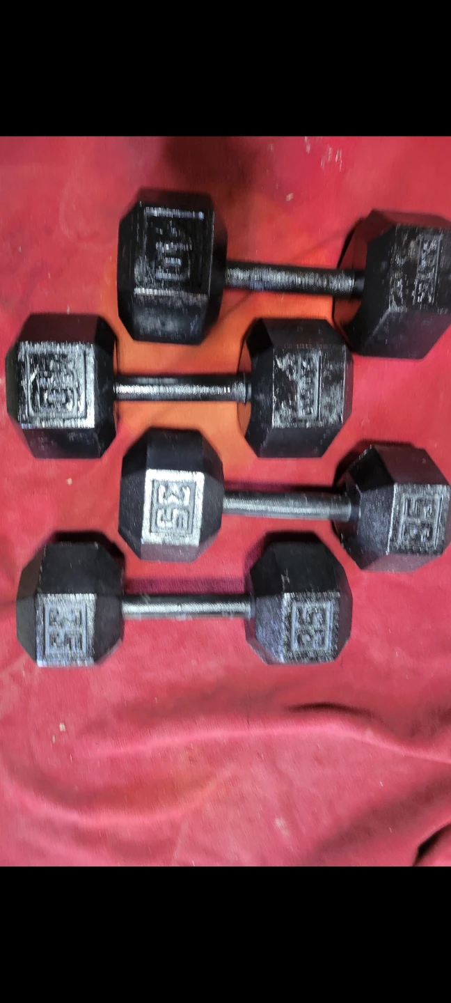 SET OF 35s  and 40s HEXHEAD DUMBBELLS TOTAL 150LBs