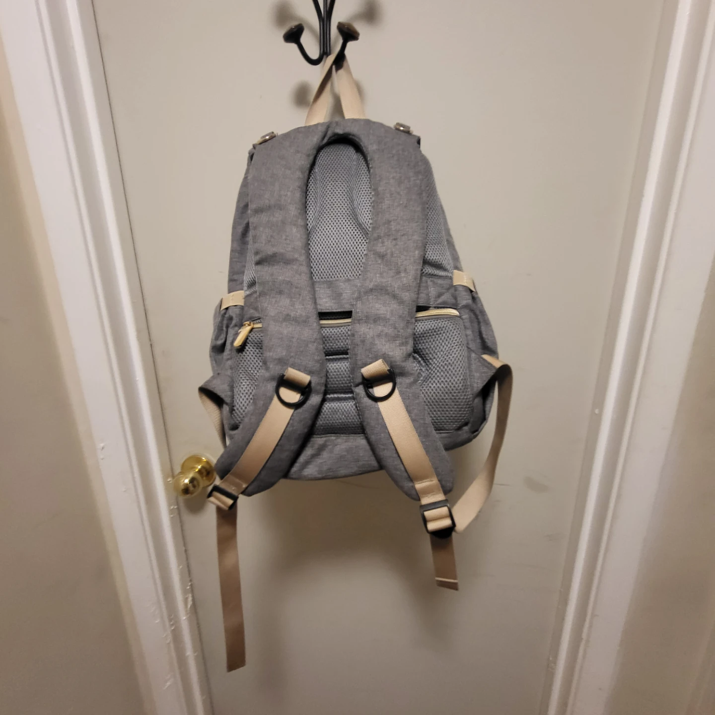 Conlake Grey Backpack Like New - photo 3