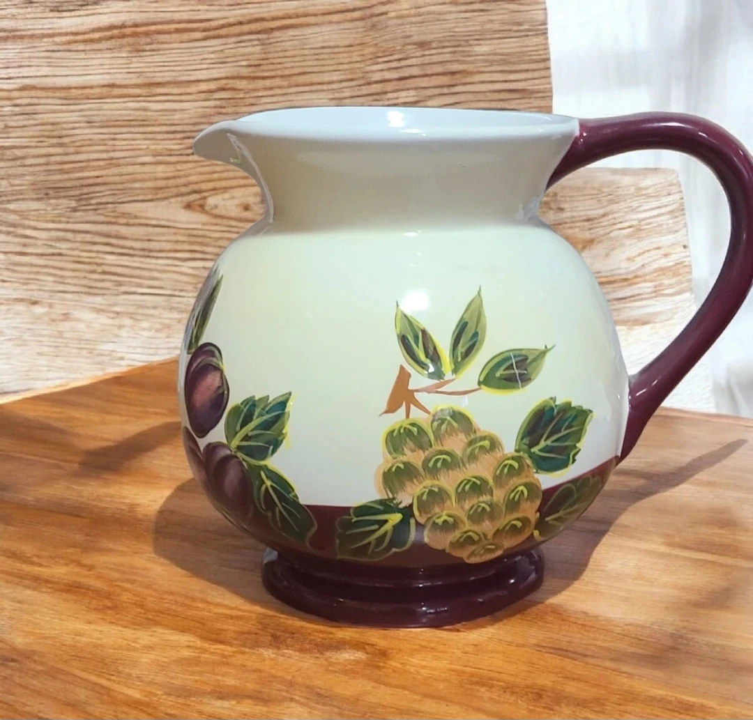 Pitcher / Jug – Kitchen Decor