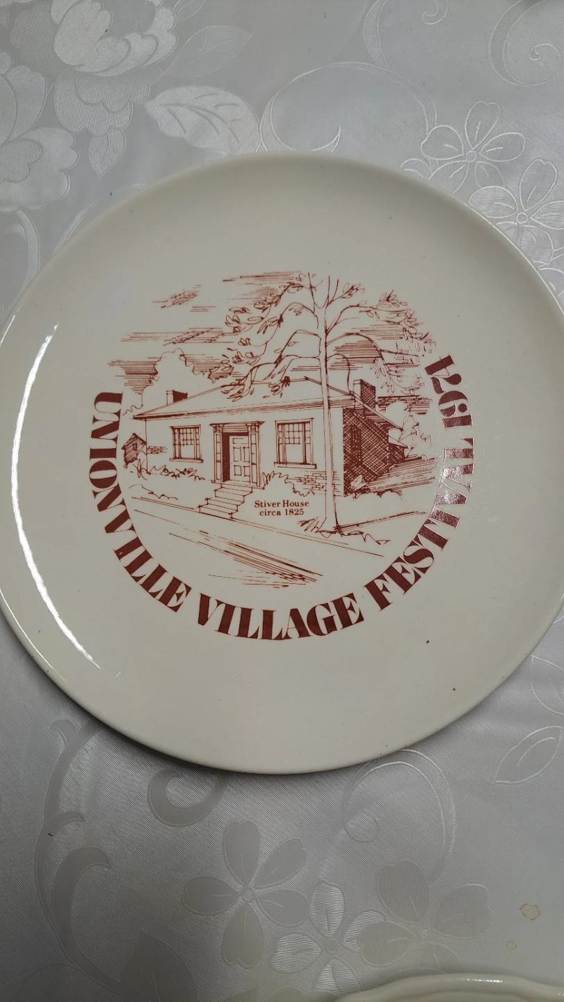 Unionville Village Festival Commemorative Plates (Set of 4) - photo 2