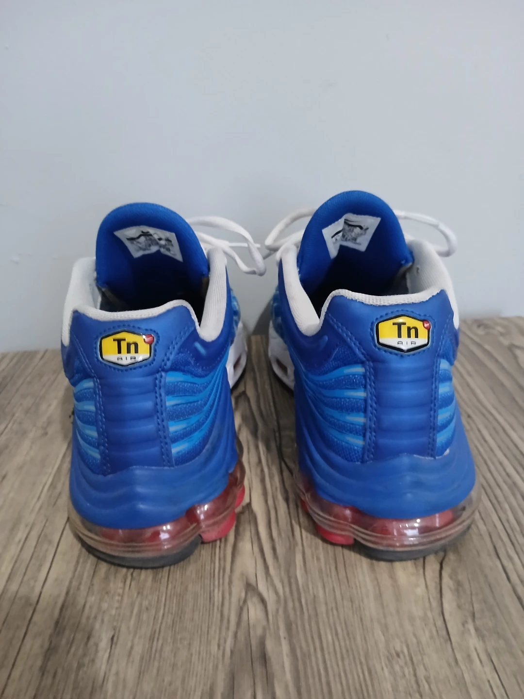 Nike Air Max Plus TN Blue/Red – Men’s Size 8.5– Great Condition - photo 3