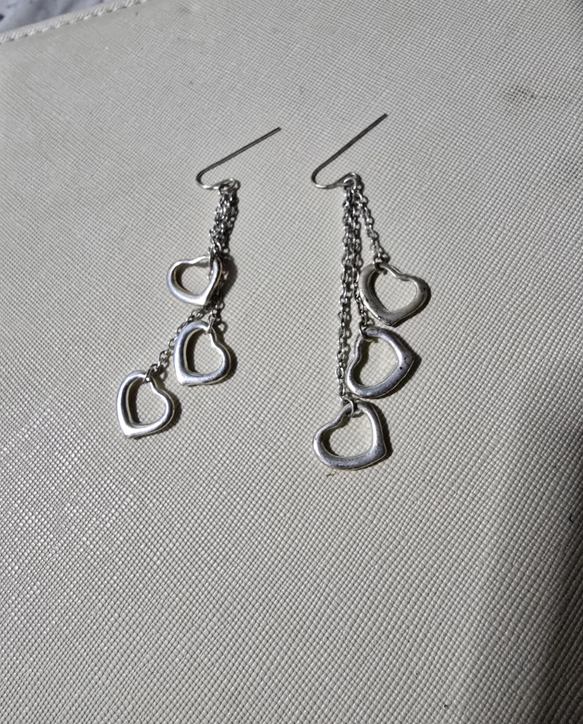 Silver Tone Dangle Heart Earrings - photo 2