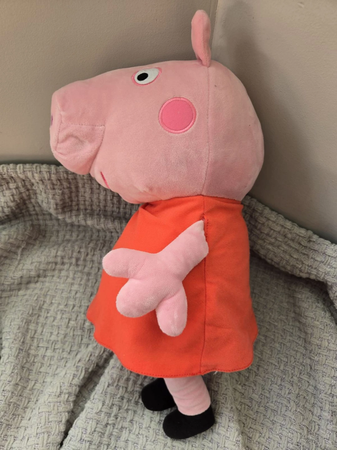 Fiesta Peppa Pig Plush Toy - photo 2