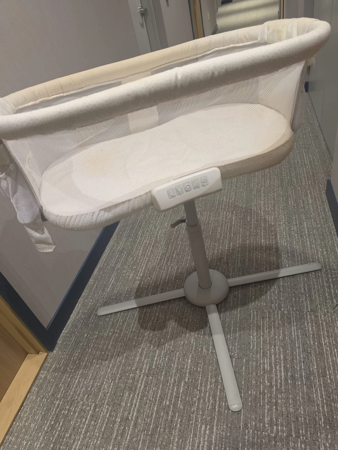 Halo Bassinest Swivel Sleeper