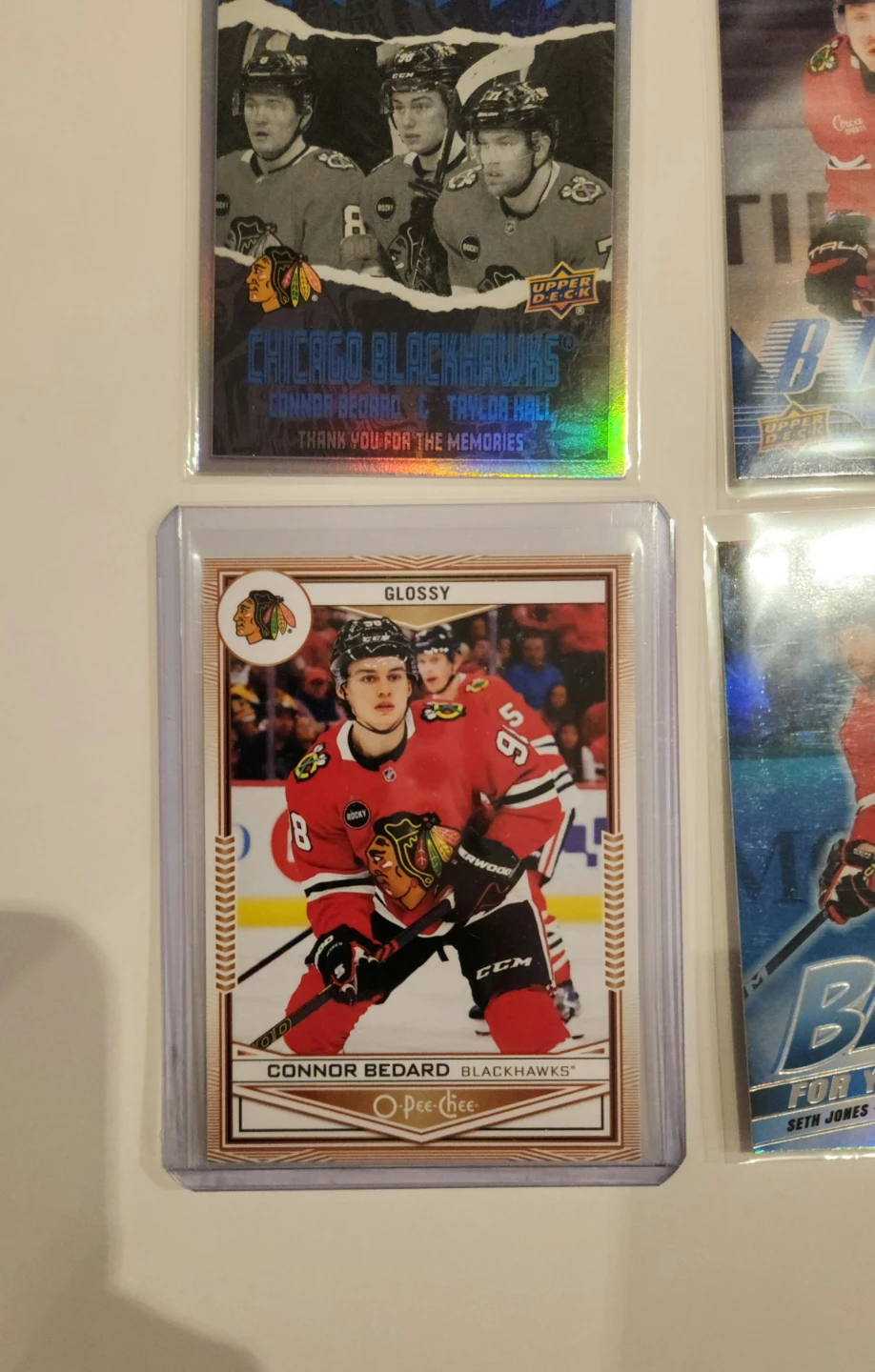 Pick Up x4 Chicago Blackhawks Hockey Cards w/ Gold Bedard Glossy - photo 3