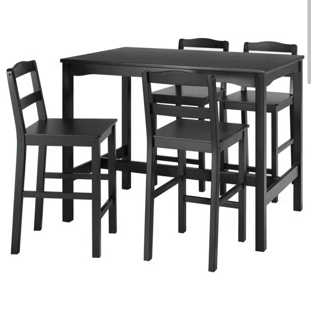 Table with four chairs