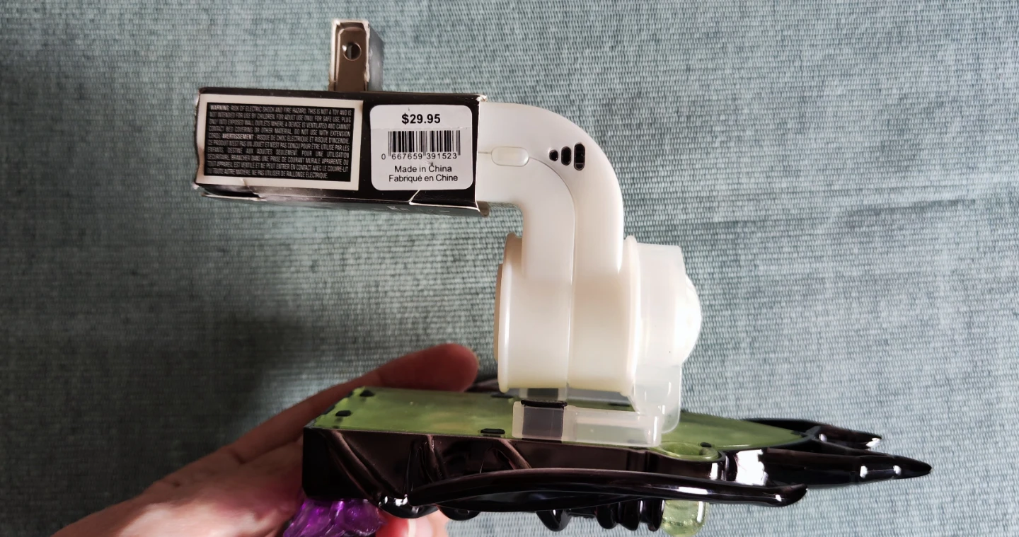 Bath & Body Works Wallflower Fragrance Plug - photo 3