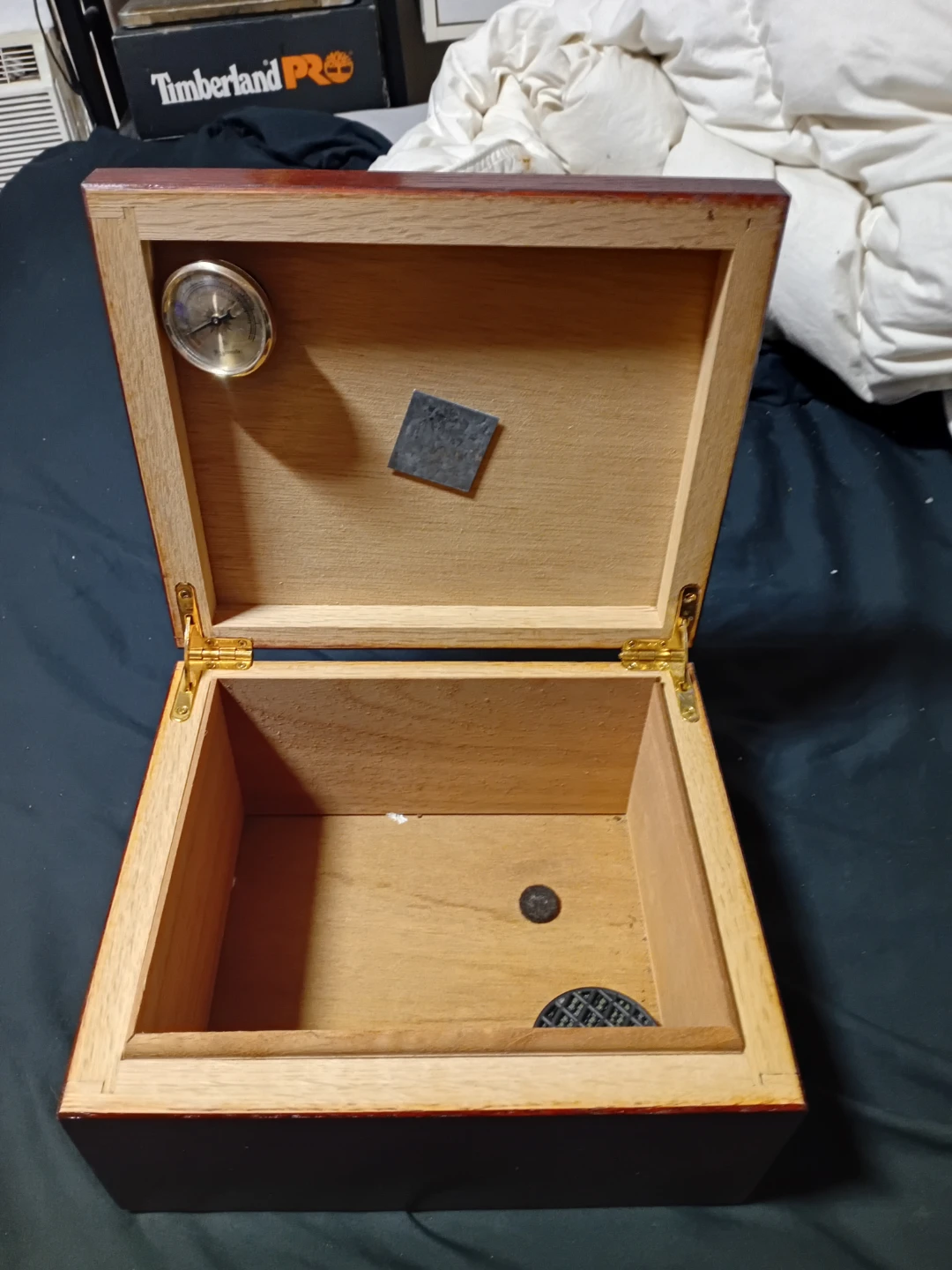 Wooden Humidor with Hygrometer - photo 2