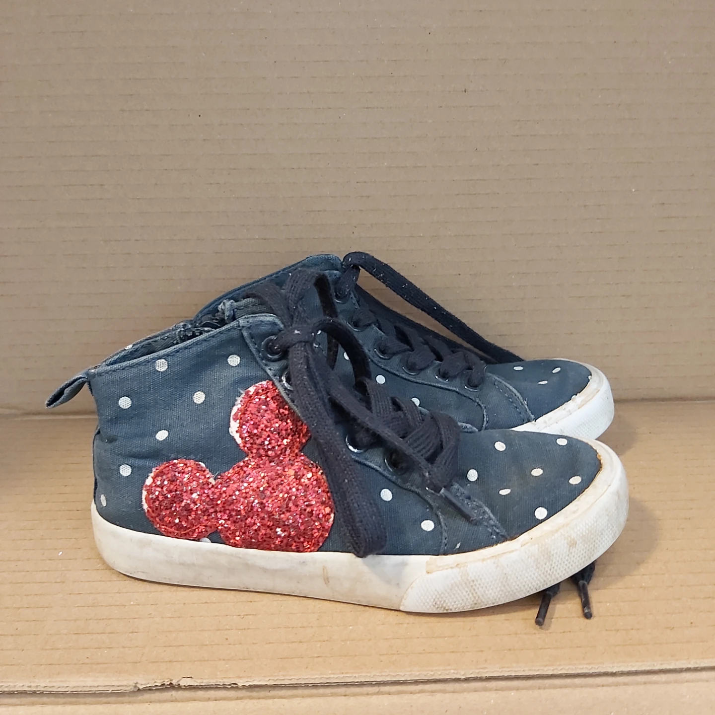 Disney Minnie Mouse High-Top Sneakers - Size 11 Kids - photo 3