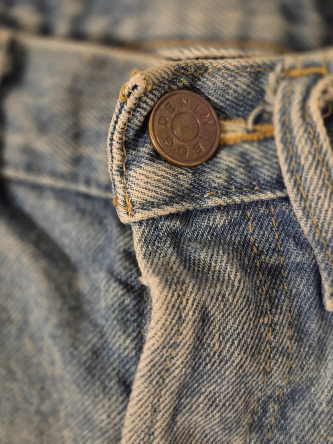 BDG Denim Distressed Cutoff Shorts Size 24 - photo 4