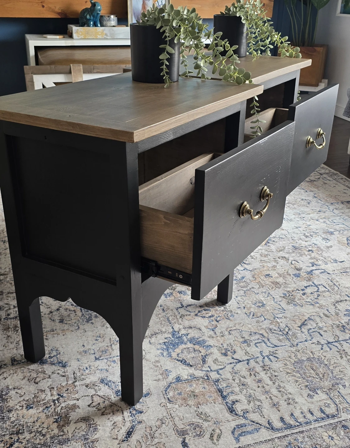 Gorgeous handmade farmhouse end tables. - photo 4