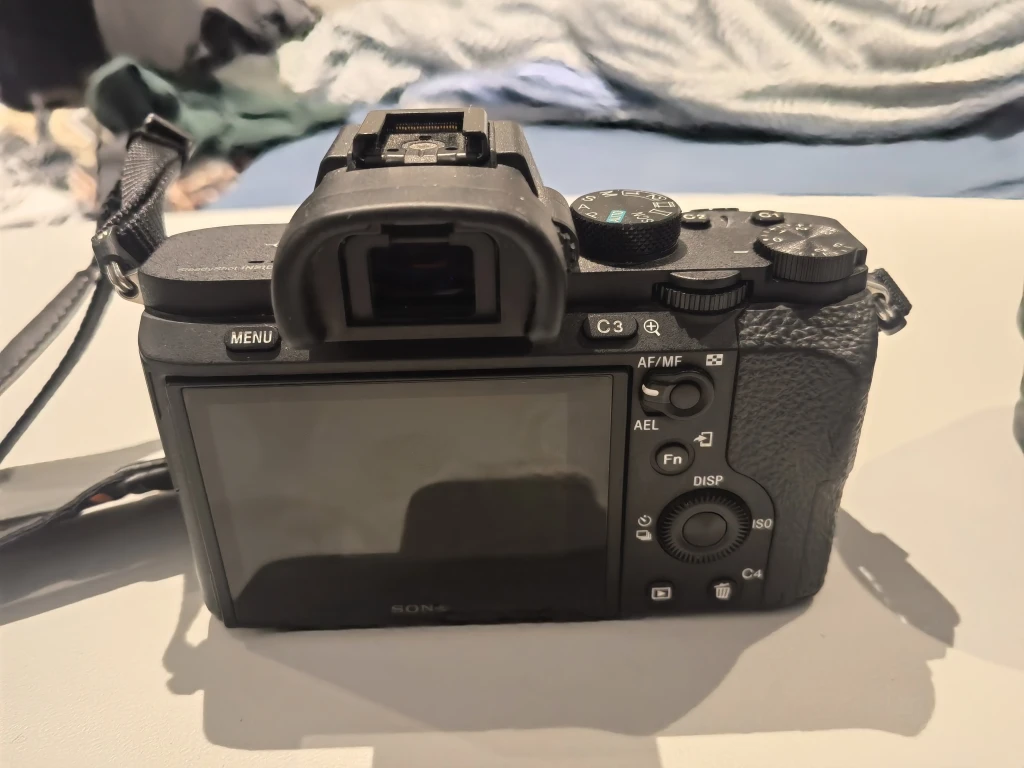 Sony Alpha a7 II Mirrorless Camera with 28-70mm Lens - photo 5