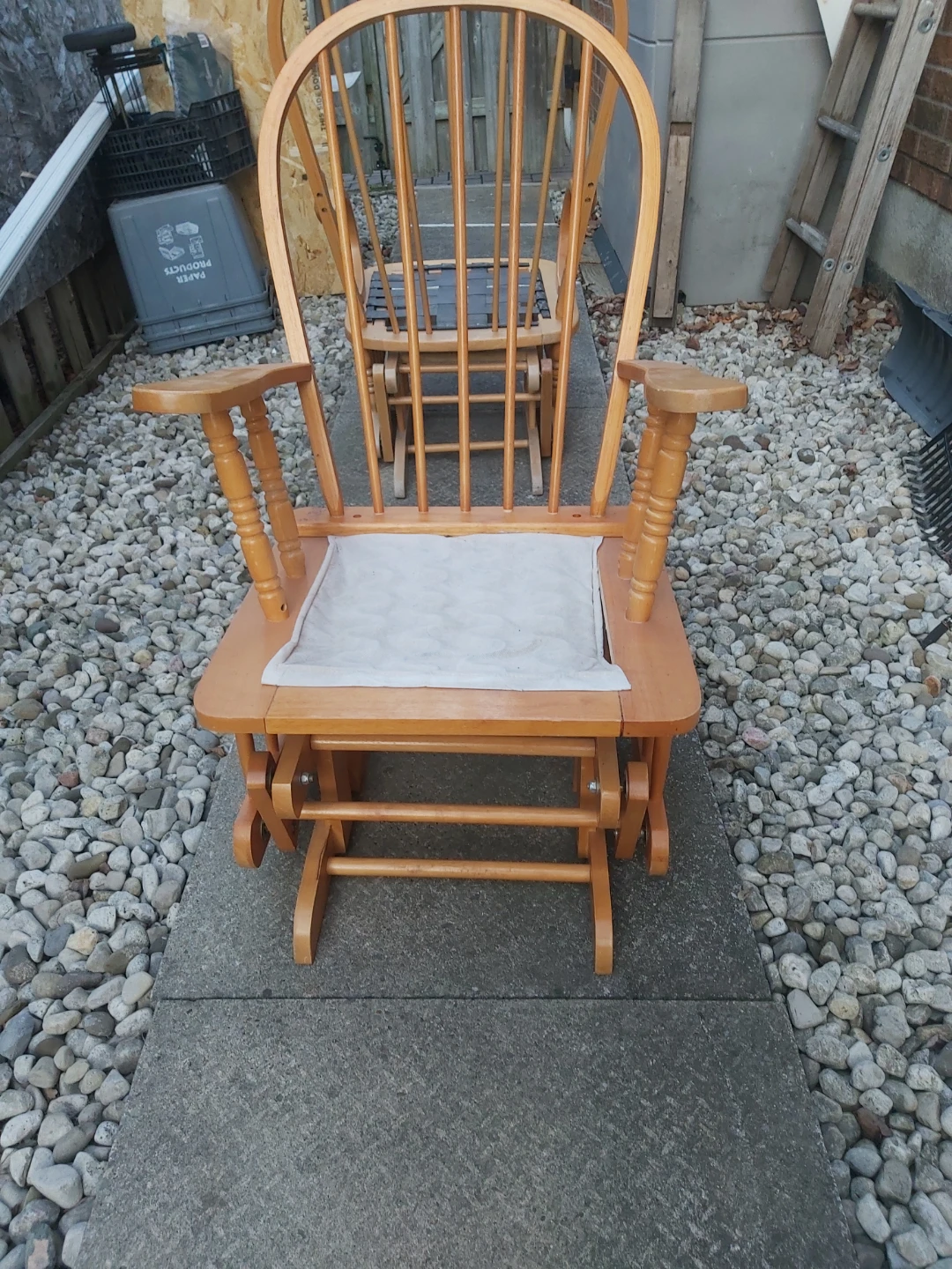 Wooden Rocking Chair - photo 4