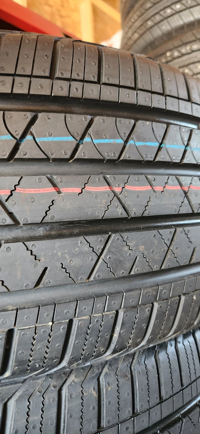 265/45R21 Continental crisscontact LX Sport tires - photo 2