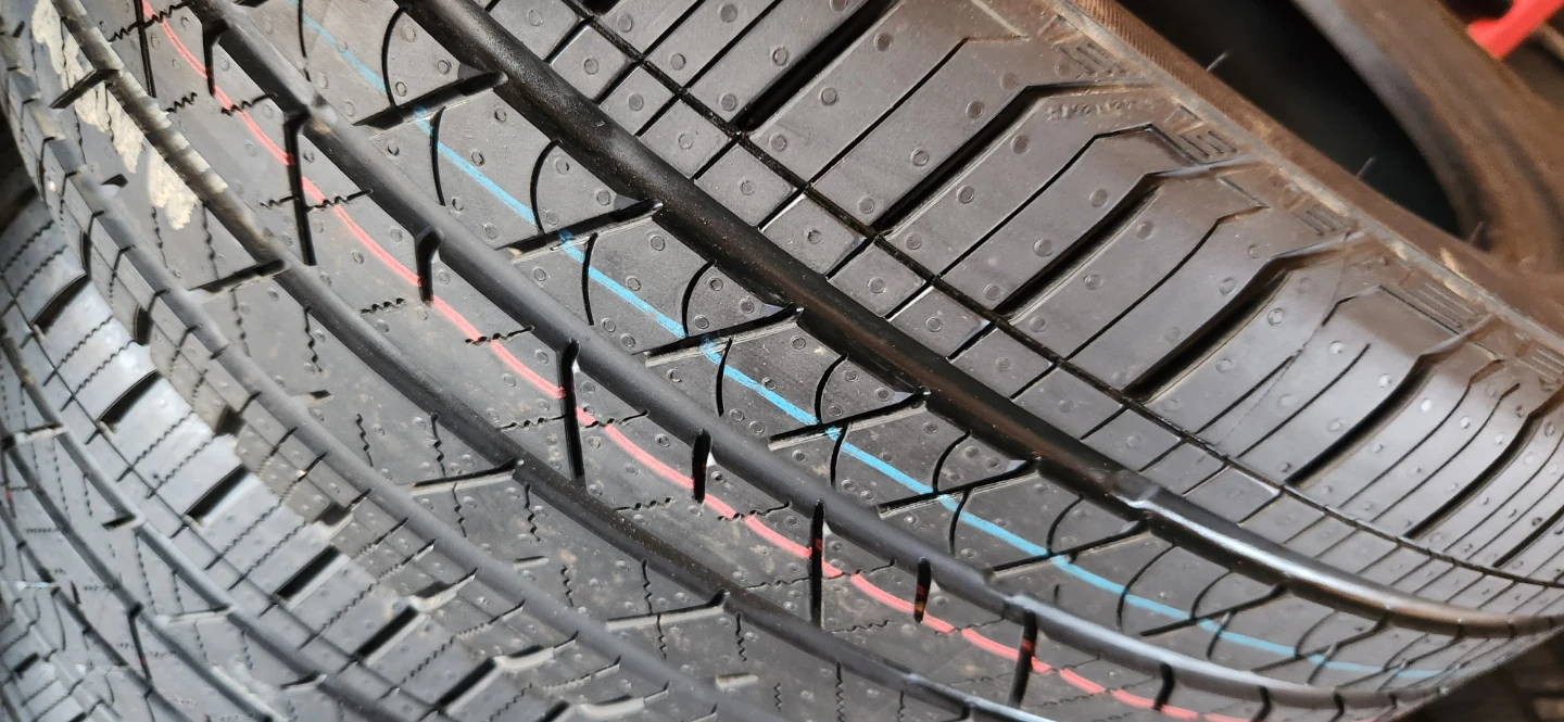 265/45R21 Continental crisscontact LX Sport tires - photo 3