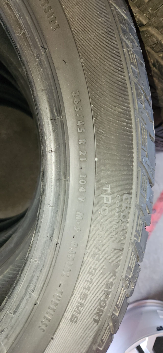 265/45R21 Continental crisscontact LX Sport tires - photo 4
