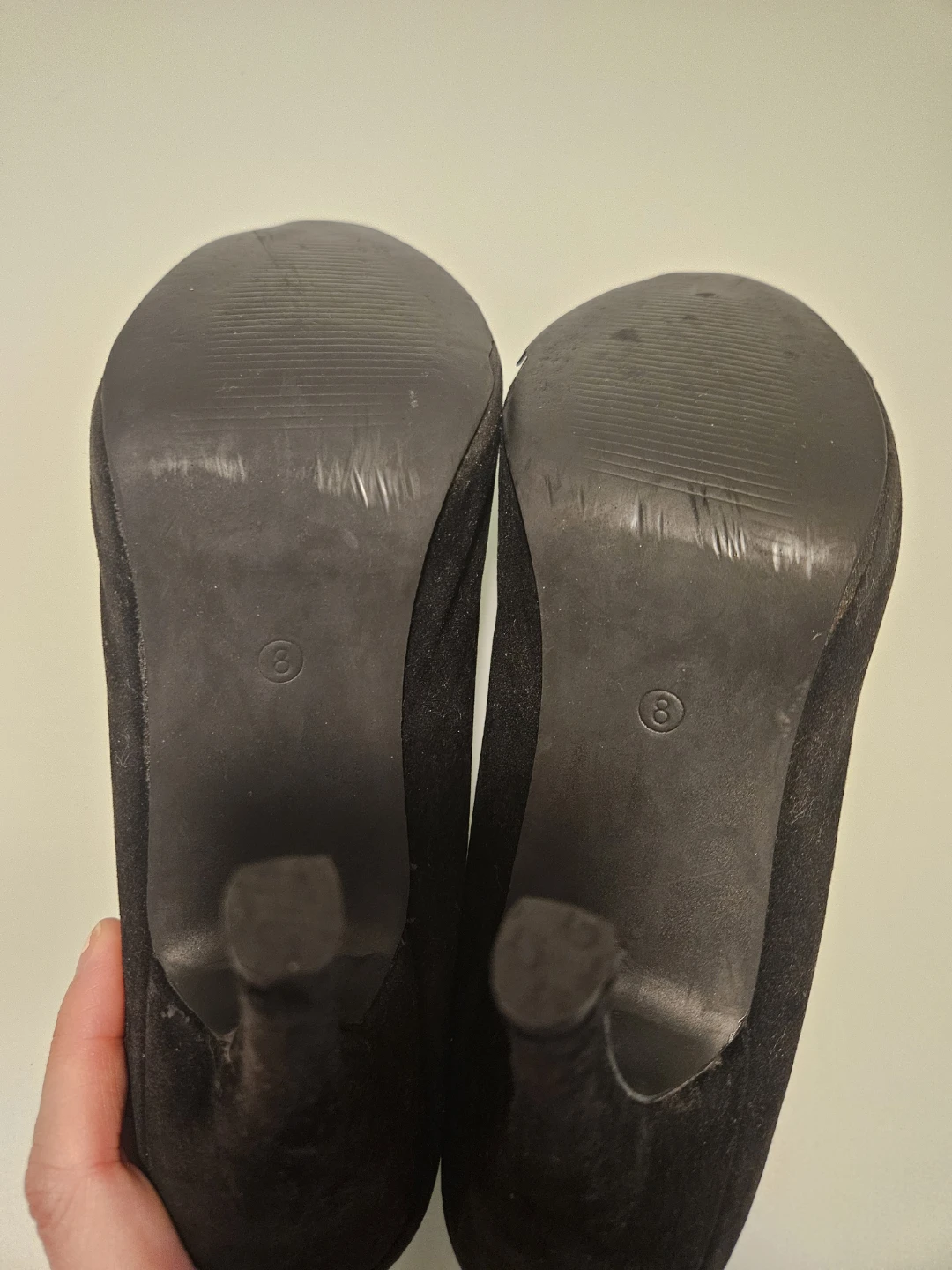Black Suede Pleated Heels - photo 5