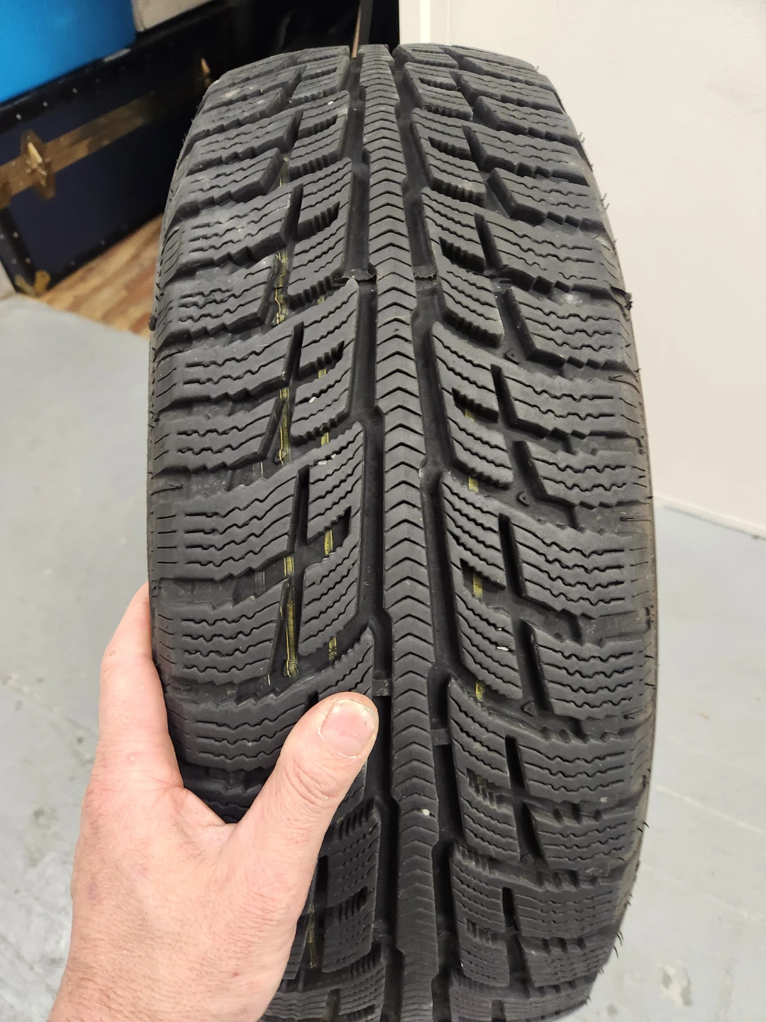 BFGoodrich 195/65R15 91T Tire - photo 2