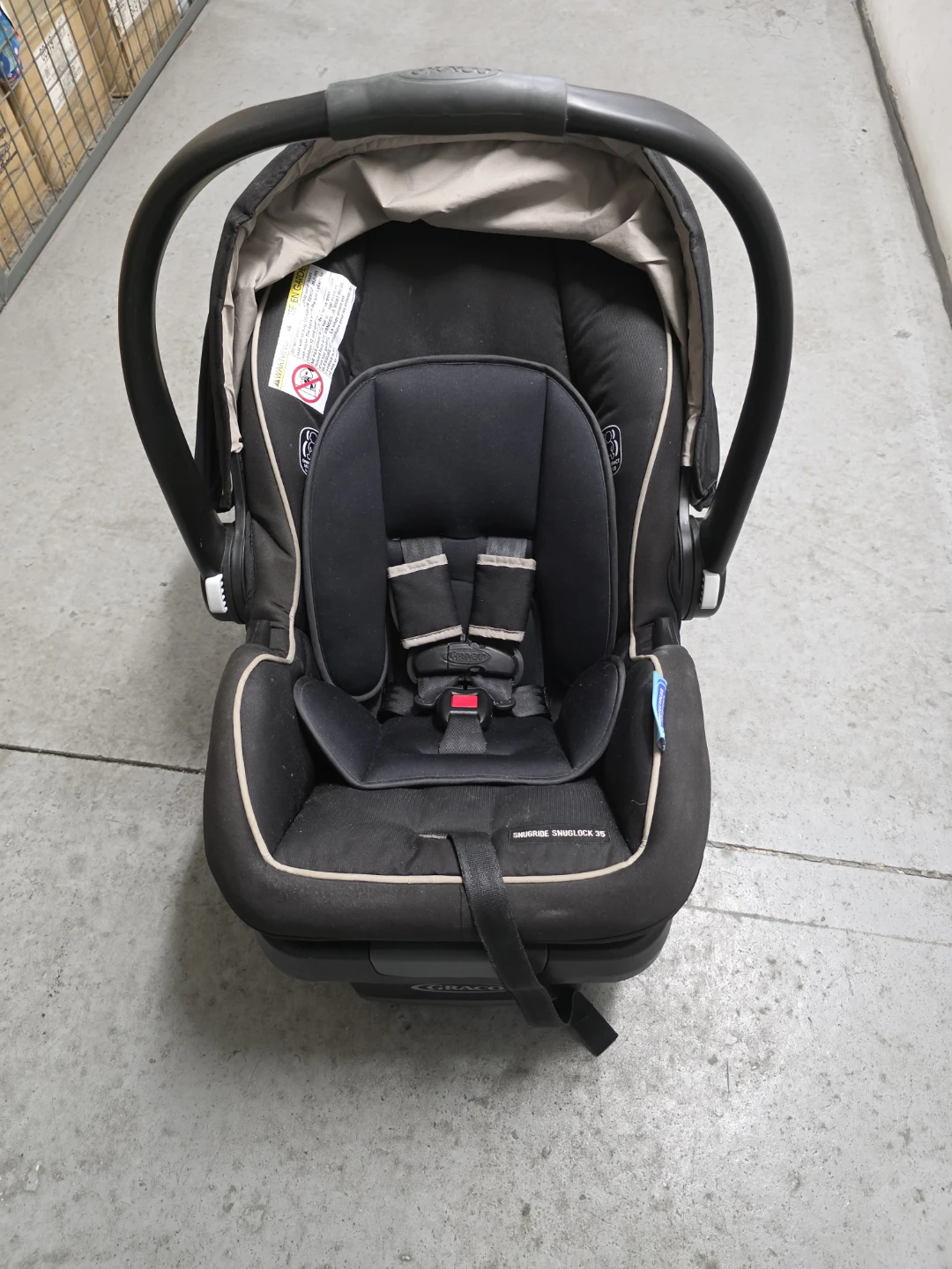 Graco SnugRide SnugLock 35 Infant Car Seat Travel System