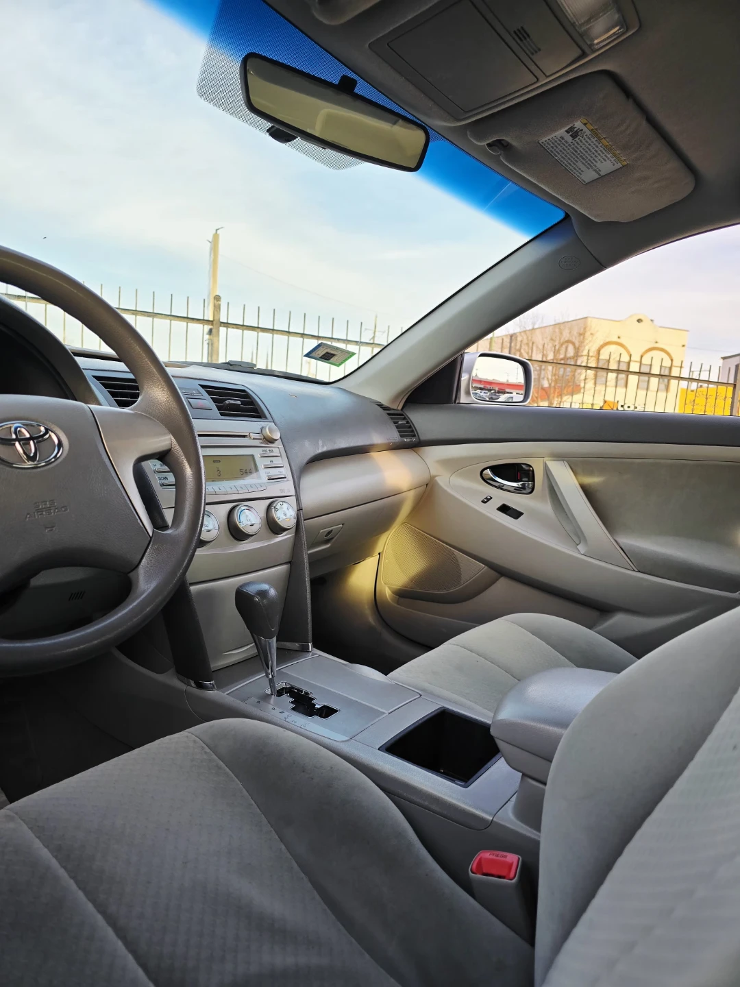2007 Toyota Camry ■ Sport LE Sedan 4D - photo 5