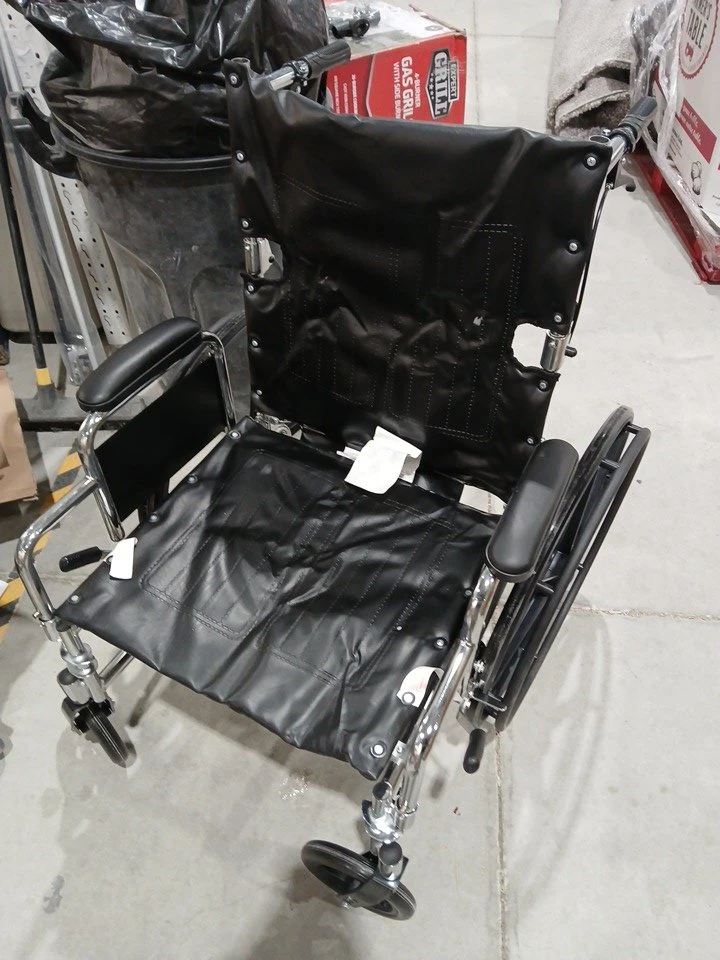 Medline Reclining Wheelchair ♿🦽 - photo 4