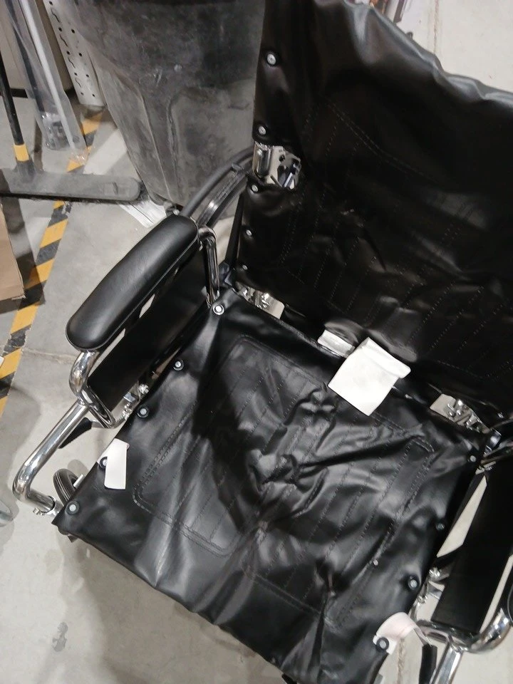 Medline Reclining Wheelchair ♿🦽 - photo 5