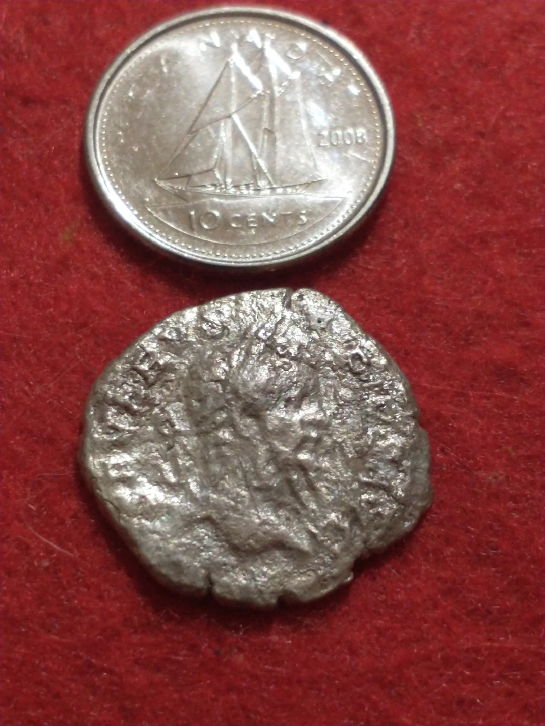 Nice unattributed ancient Roman silver coin circa 3rd century AD - photo 3