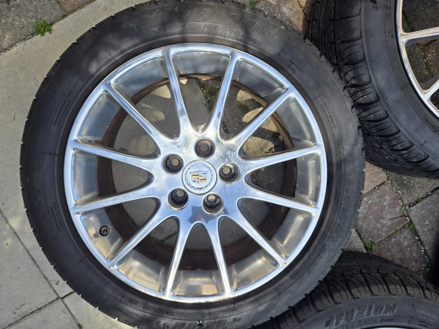 Set of 4 Cadillac Fuzion Tires 225/50R18 - photo 2