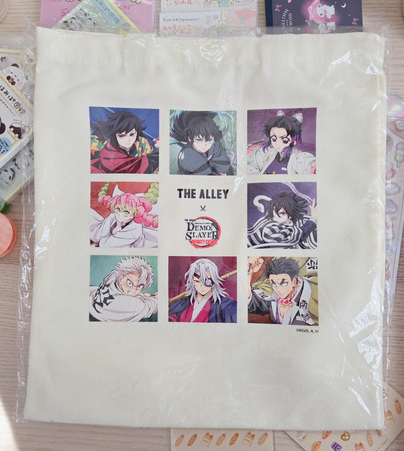 Demon Slayer: Kimetsu no Yaiba Infinity Castle Hashira Tote Bag