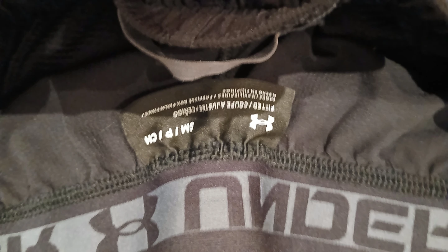 Under Armour Black Athletic Shorts Size S - photo 2
