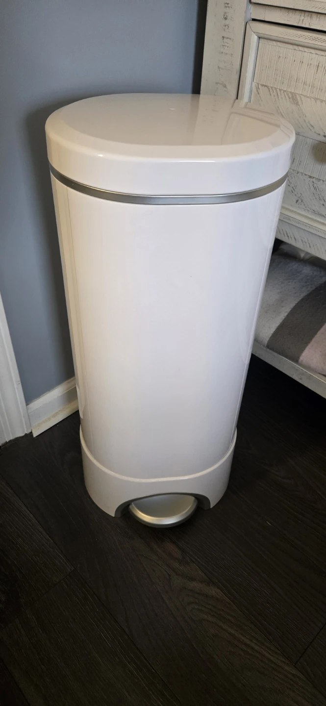 Munchkin Step Diaper Pail