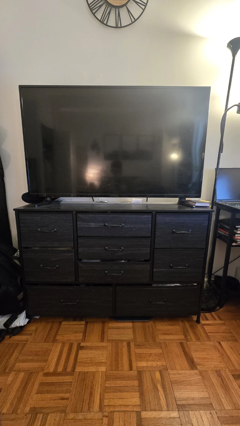 Insignia Alexa TV - 55 inches 4k UHD