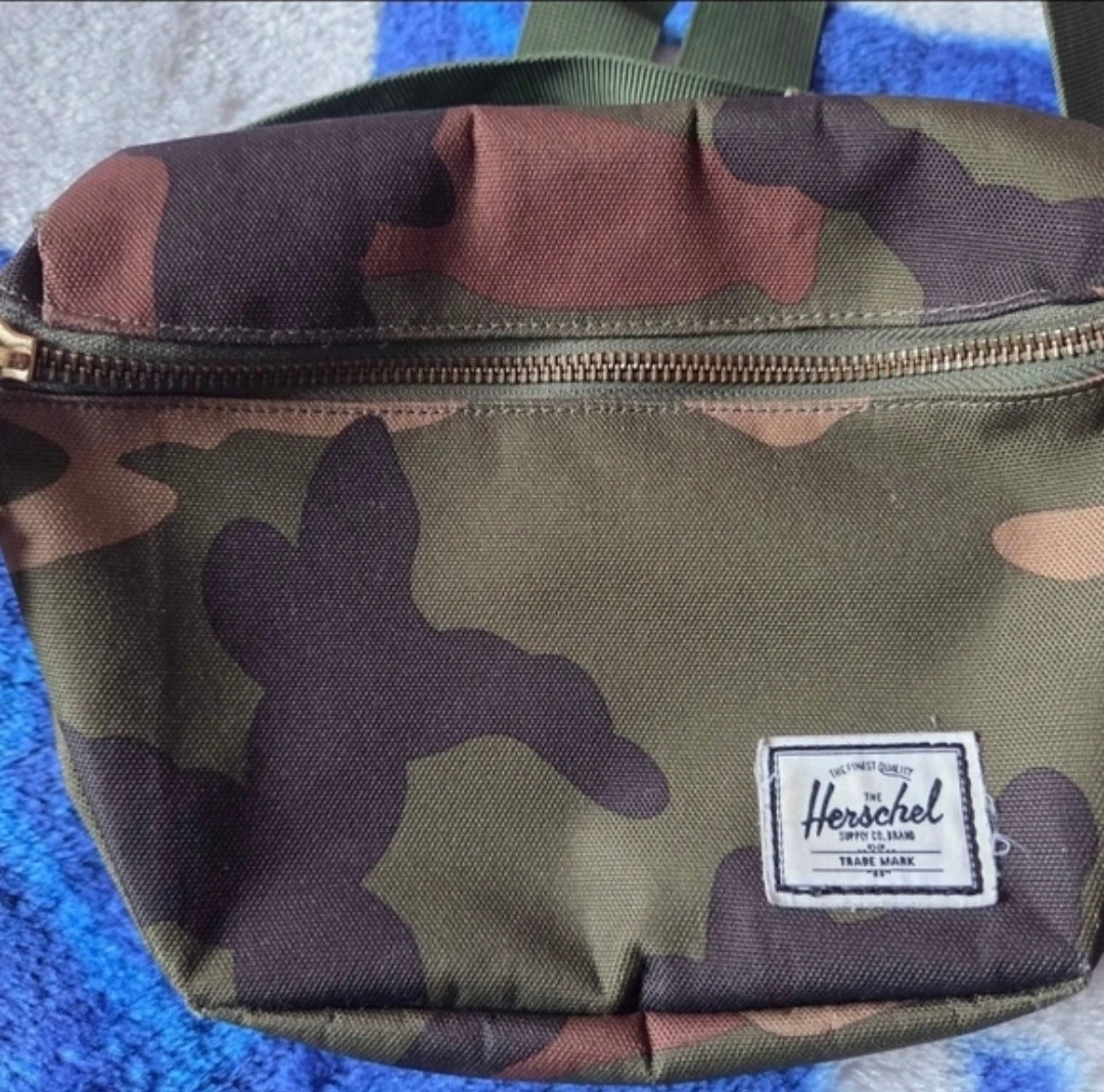 #07 - Herschel Camo Fanny Pack - photo 2
