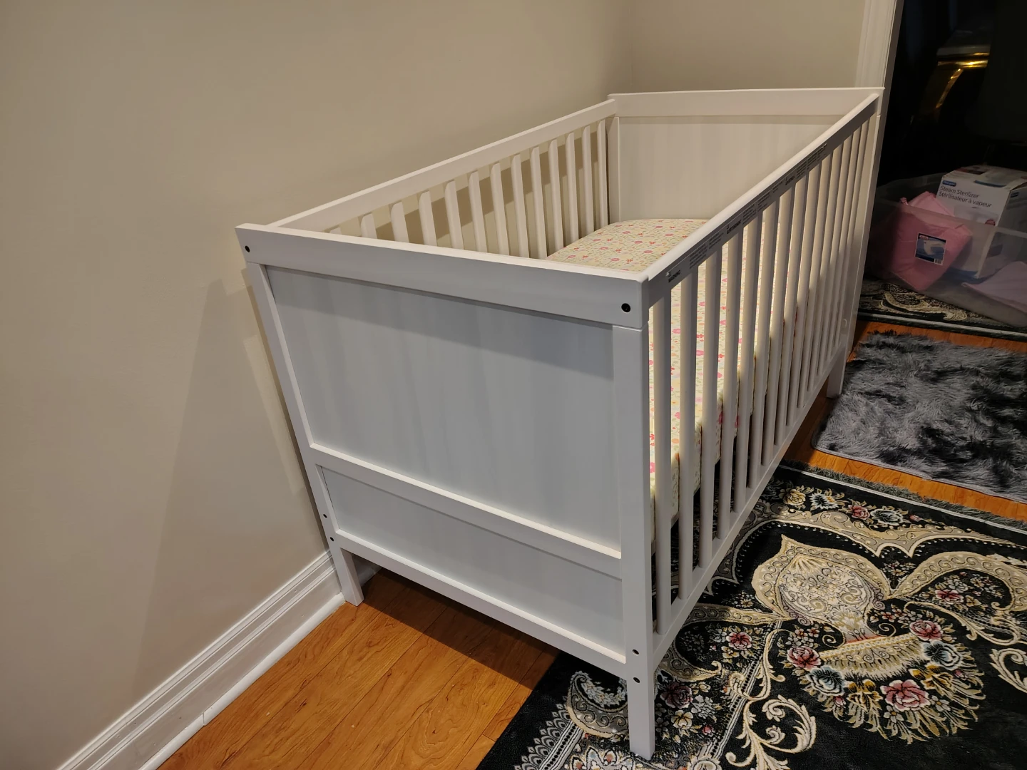 White Baby Crib - photo 4