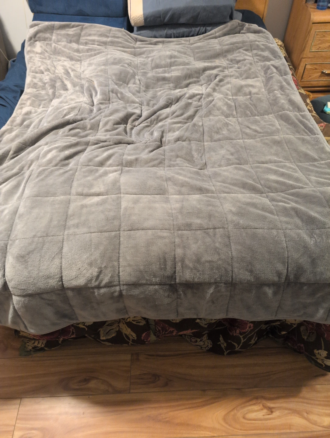 Grey Quilted Weighted Blanket