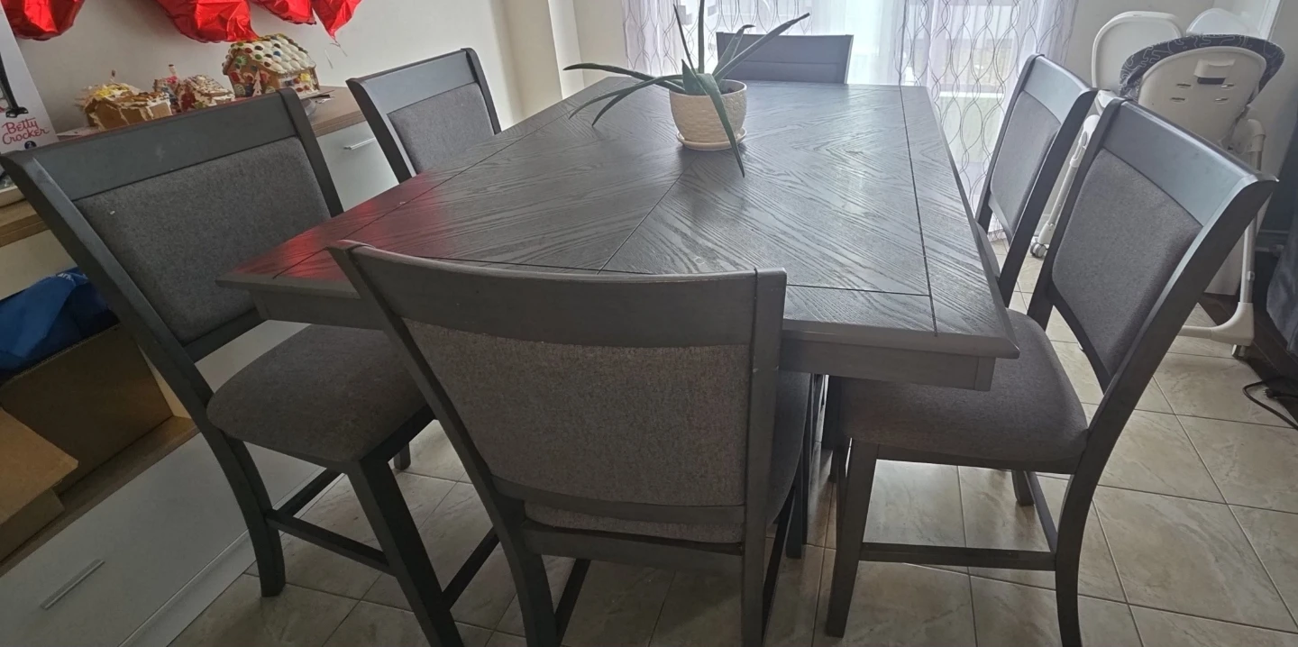 Counter Height Dining Set with 4 Chairs