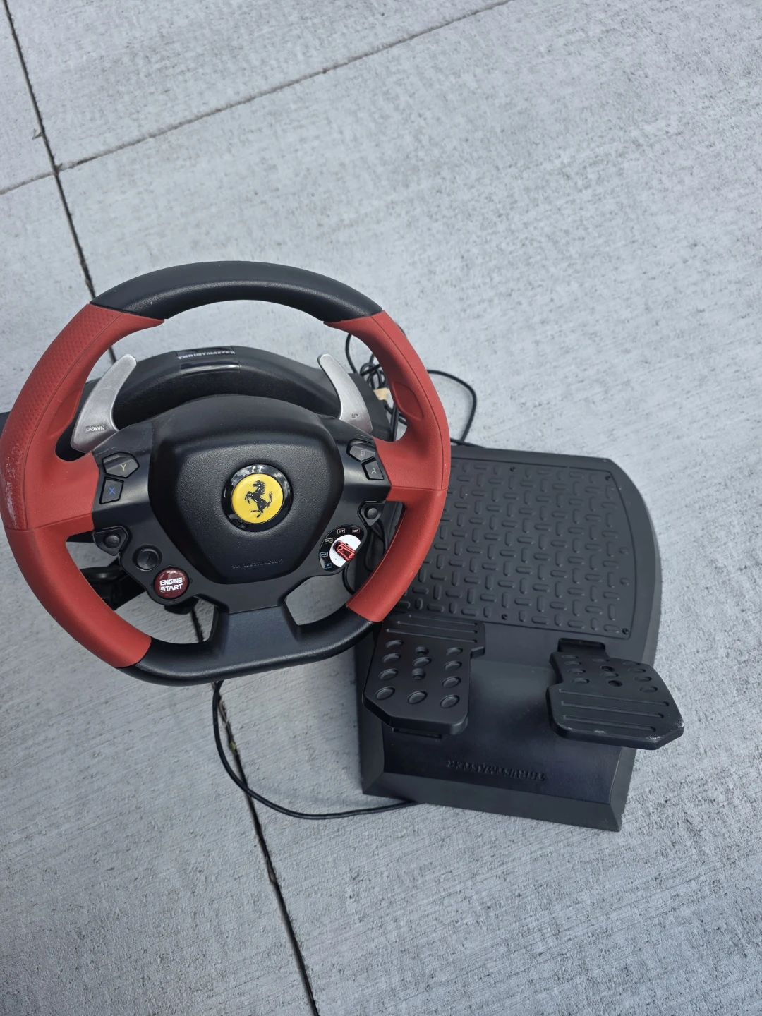 Thrustmaster Ferrari 458 Spider Racing Wheel and Pedals - photo 3