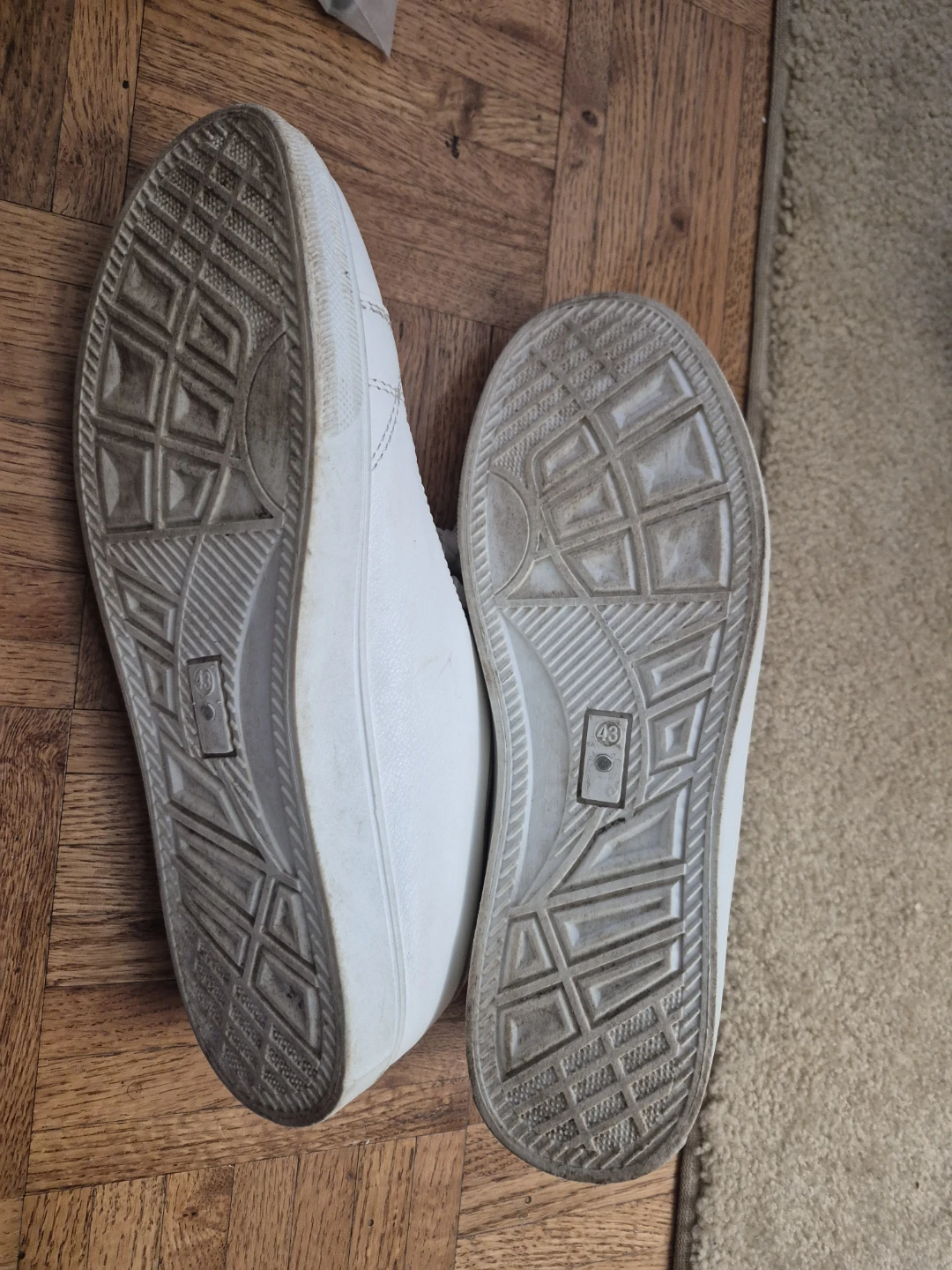 men's Black & white  Leather Lace-Up Sneakers - Size 43 each 15 - photo 3