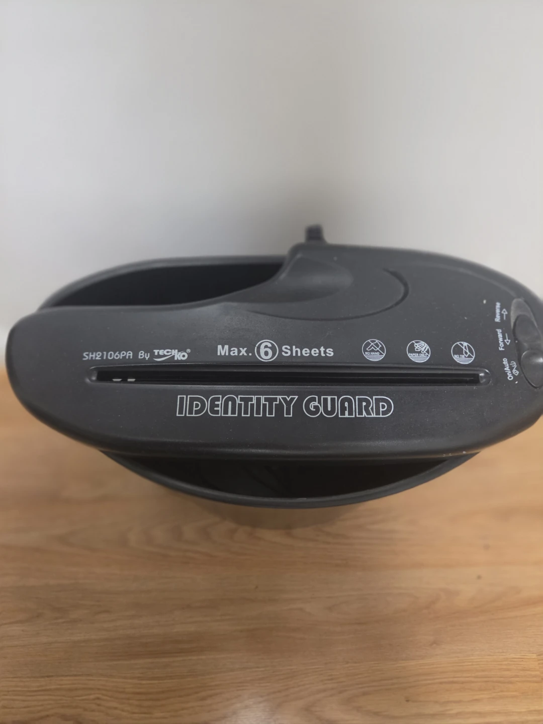 Identity Guard SH2106PA Paper Shredder - photo 2